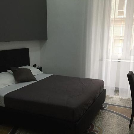 Mb95 - Mezzocannone Luxurious Bed&Breakfast Napoli Ngoại thất bức ảnh