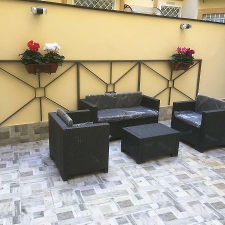 Mb95 - Mezzocannone Luxurious Bed&Breakfast Napoli Ngoại thất bức ảnh