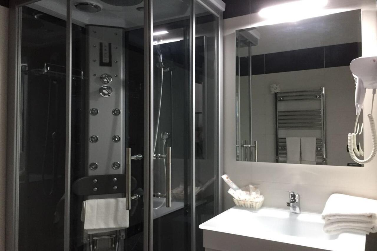 Mb95 - Mezzocannone Luxurious Bed&Breakfast Napoli Ngoại thất bức ảnh