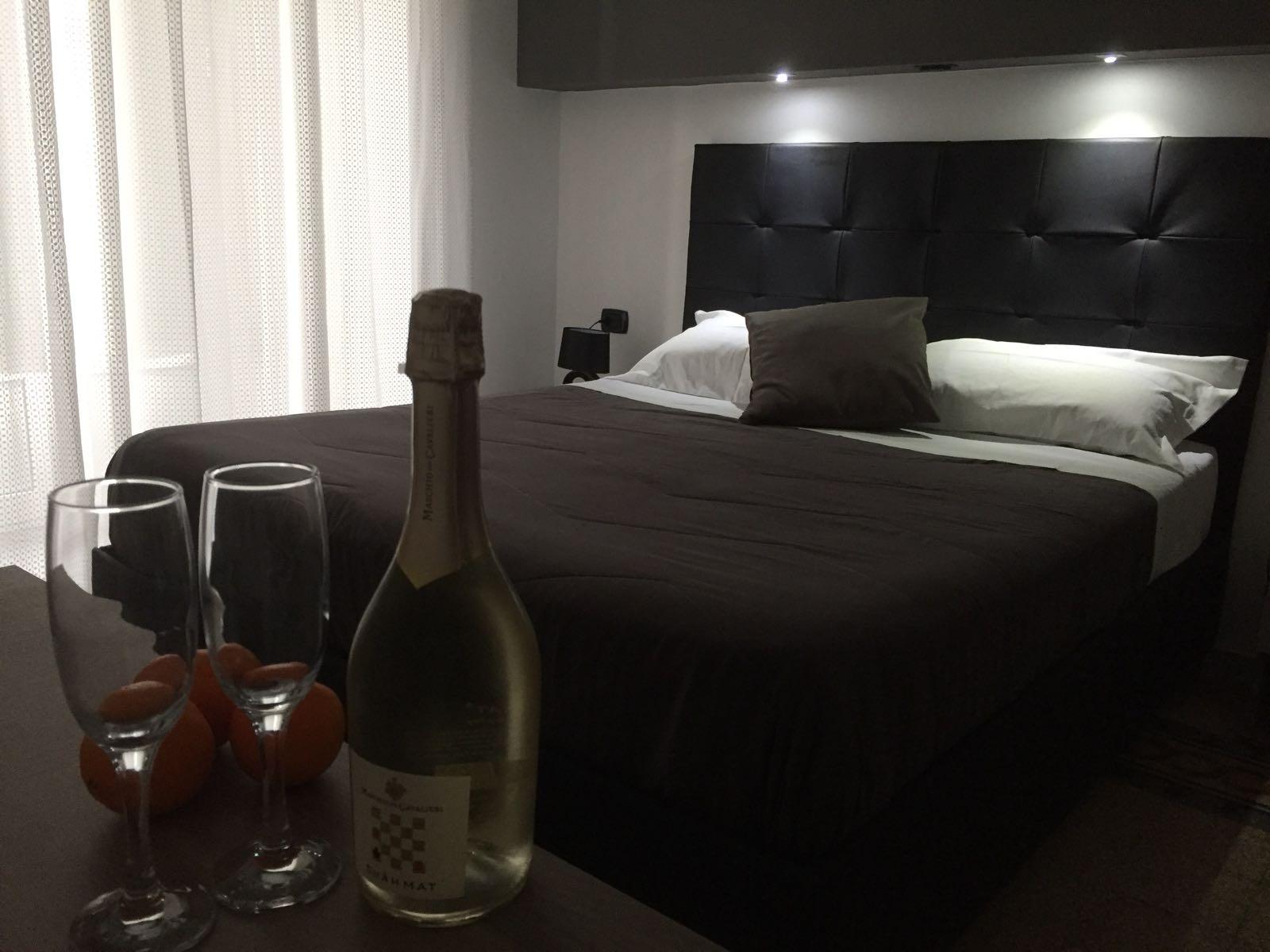 Mb95 - Mezzocannone Luxurious Bed&Breakfast Napoli Ngoại thất bức ảnh