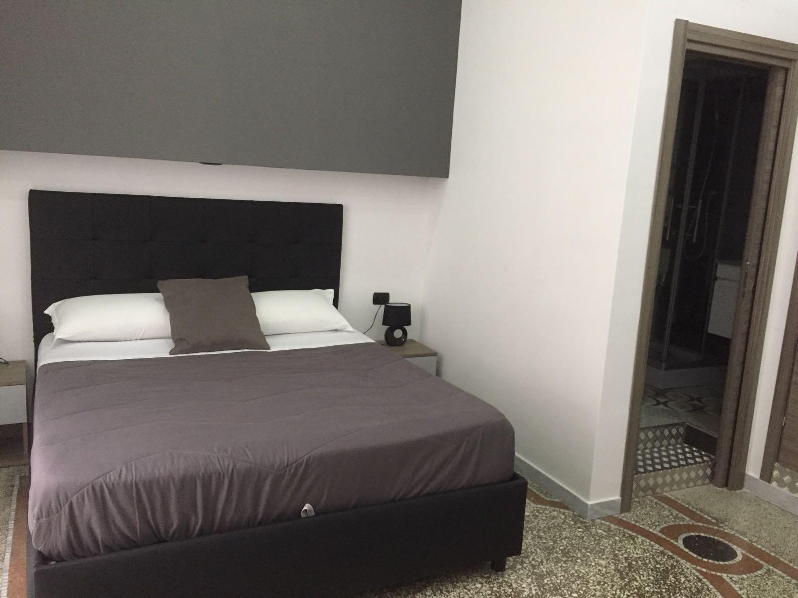 Mb95 - Mezzocannone Luxurious Bed&Breakfast Napoli Ngoại thất bức ảnh