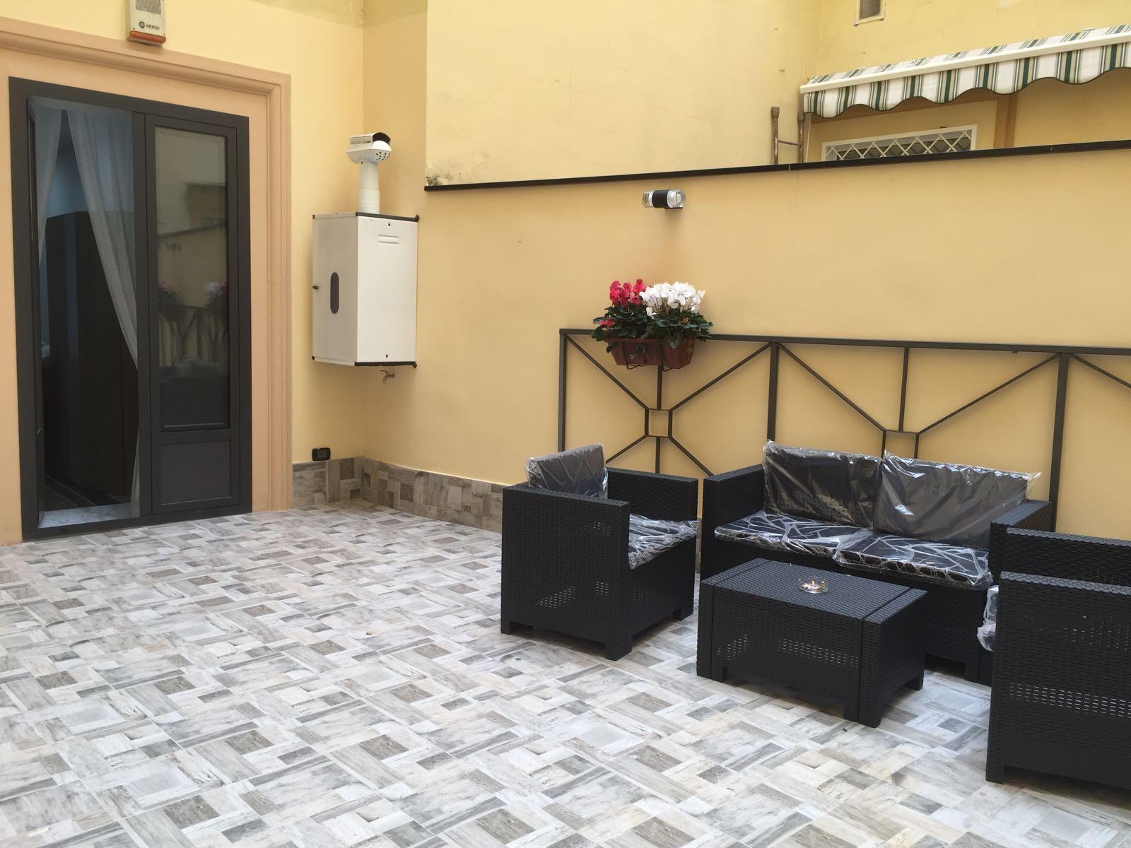 Mb95 - Mezzocannone Luxurious Bed&Breakfast Napoli Ngoại thất bức ảnh