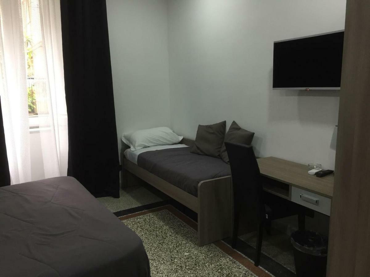 Mb95 - Mezzocannone Luxurious Bed&Breakfast Napoli Ngoại thất bức ảnh