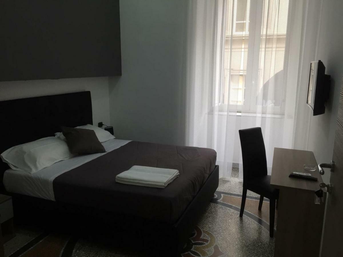 Mb95 - Mezzocannone Luxurious Bed&Breakfast Napoli Ngoại thất bức ảnh