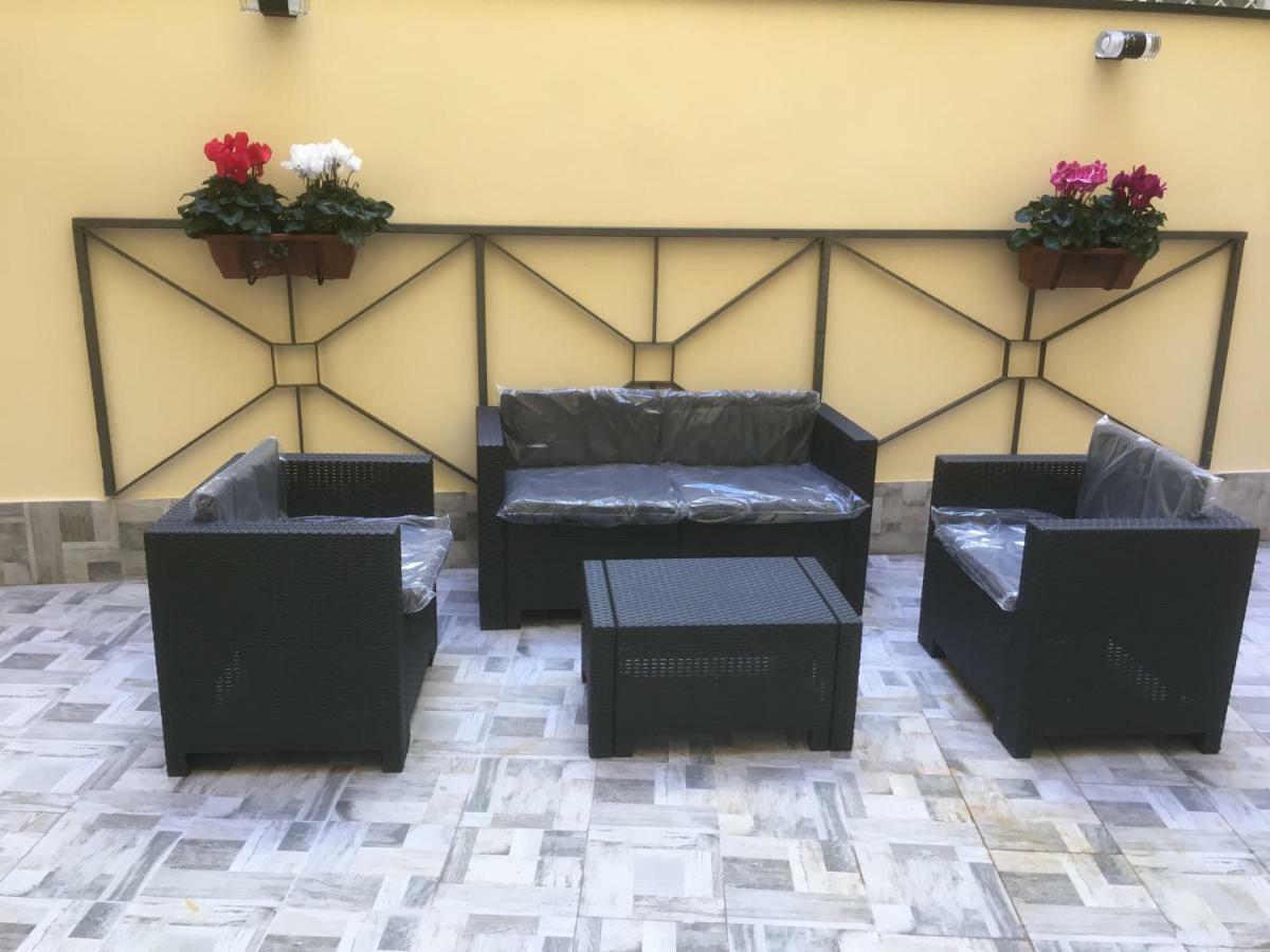 Mb95 - Mezzocannone Luxurious Bed&Breakfast Napoli Ngoại thất bức ảnh
