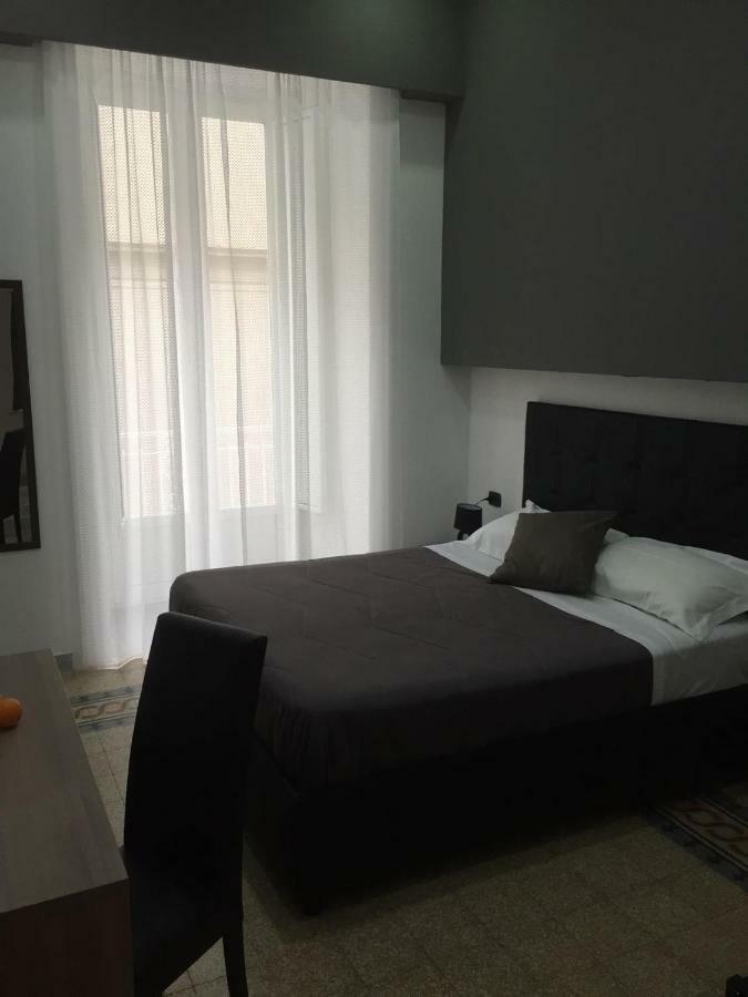Mb95 - Mezzocannone Luxurious Bed&Breakfast Napoli Ngoại thất bức ảnh
